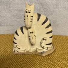 Cute Ceramic Interlocking Cats