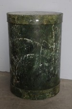 Antica base per statue