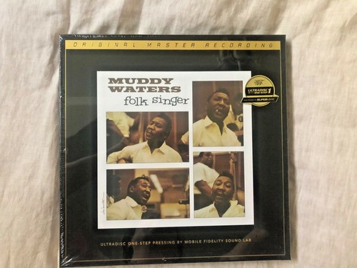 Muddy waters folk singer - waters,