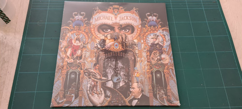 Michael jackson dangerous - michael,