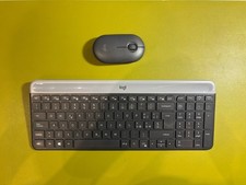 Logitech MK470 Kit Mouse e Tastiera Wireless Sottile Silenzioso Italiano QWERTY