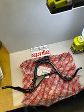 1 béquille centrale aprilia