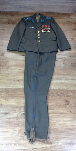 Ufficiale cerimoniale uniforme