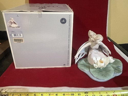 Dreamy lladro 6651 wings of - dreamy,