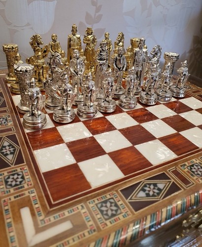 Set scacchi medievali