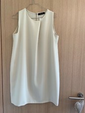 Abito nuovo beige elegante
