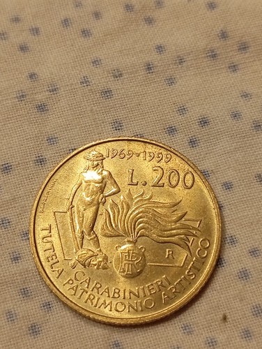 200 lire arma - lire, dei