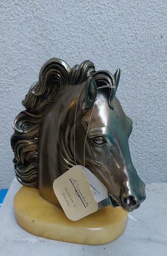 Scultura stil arte testa - stil,