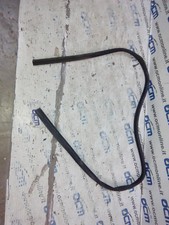 GUARNIZIONE SCENDENTE PORTA PORTIERA SPORTELLO POSTERIORE SX OPEL CORSA B 93>00