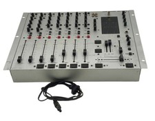 Behringer DX1000 Mixer