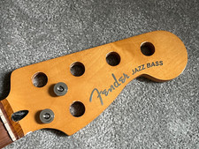 Lettore Fender Plus Jazz basso manico a V 5 corde