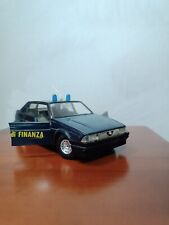 Alfa Romeo 75 Guardia Di Francia modello Burago Italia 1/24 raro vintage anni 90
