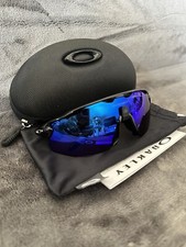 Nuovi occhiali da sole Oakley