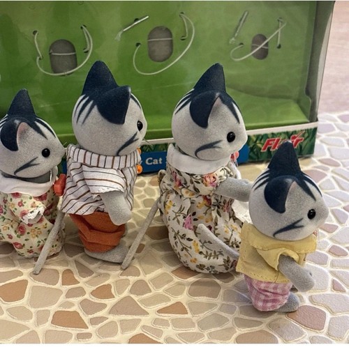 Sylvanian families fisher - families, grey