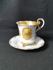 Meissen - Mug with embossed