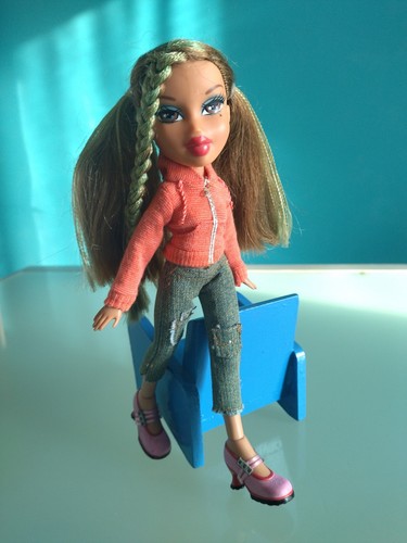 Bratz doll mga yasmin - "bratz, "mga"