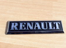 RENAULT, Monogramme logo badge