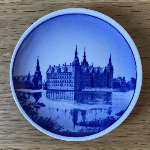 Royal copenhagen small plate - small,
