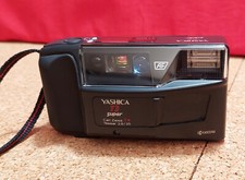 Macchina fotografica Analogica yashika t3 super 35 mm