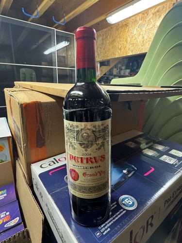 Vends bouteille petrus 2004 - bouteille,