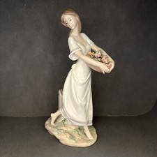 Lladro Privilege 7704 “