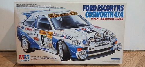 Kit tamiya ford escort - 1/24,