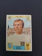 FIGURINA MOORE 1970 INGHILTERRA ALBUM CALCIATORI MEXICO 70 PANINI 1970 RECUPERO