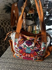 MARIA'S ARTIGIAN SHOP TRACOLLA