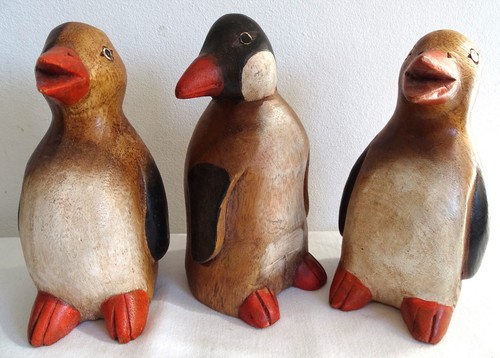 Statuina tre pinguini legno - statuina,