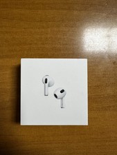 AirPods 3 con custodia di