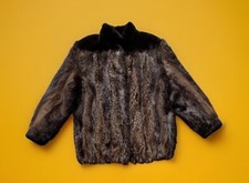 Cappotto pelliccia castoro lungo e rasato tonalità marrone scuro foderato taglia large vintage