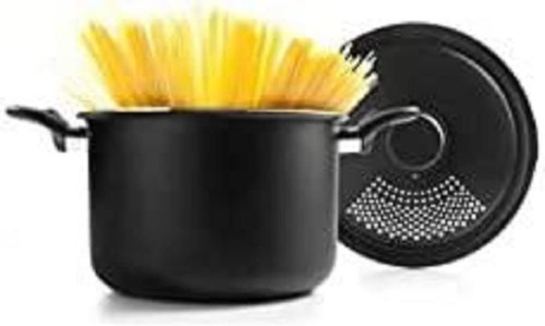 Pentola pasta con - pasta,