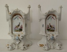 Antico piccolo vaso neogotico