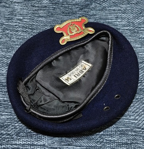 Berretto blu scuro polizia