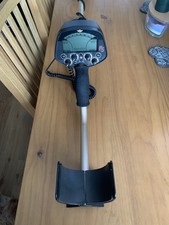 Fisher F5 Metal Detector Professionale con Coperchio Manuale e Resistente alle Intemperie