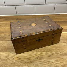 Antica scatola intarsiata