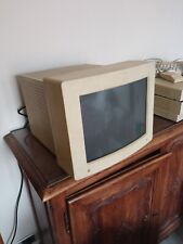 computer vintage -  il primo computer della famiglia Macintosh II