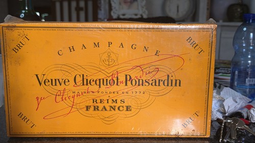 Veuve clicquot brut - clicquot,