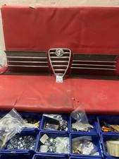 Mascherina anteriore usata ALFA ROMEO GIULIA TI 1300