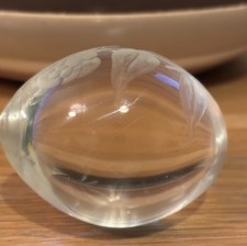 VETRO ARTISTICO VINTAGE PIENO PIOMBO CRISTALLO INCISO UOVO VIOLETTE FLOREALI EKENAS SVEZIA