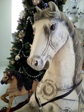 antico cavallo di legno da giostra/carosello 