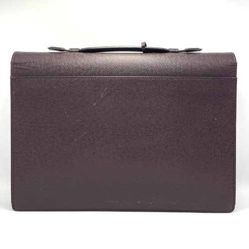 Louis vuitton taiga tovagliolo - vuitton,
