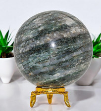 Sfera di cristallo verde