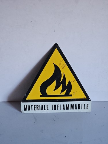 Materiale infiammabile - materiale, ^