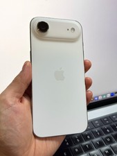 Apple iPhone Air (100% Batt)