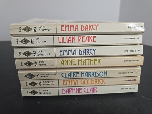 Lot vintage harlequin - lot,
