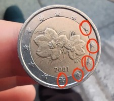 Moneta 2 Euro Finlandia 2001 Errore di Conio (stelle decentrate)