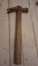 VINTAGE CARPENTER HAMMER WITH