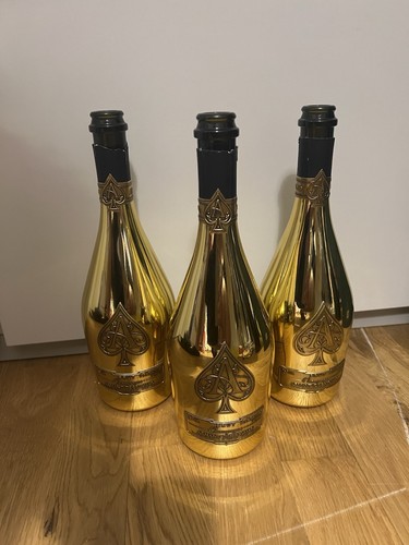Empty armand de - de, brignac