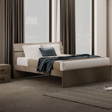 Letto matrimoniale in legno 2